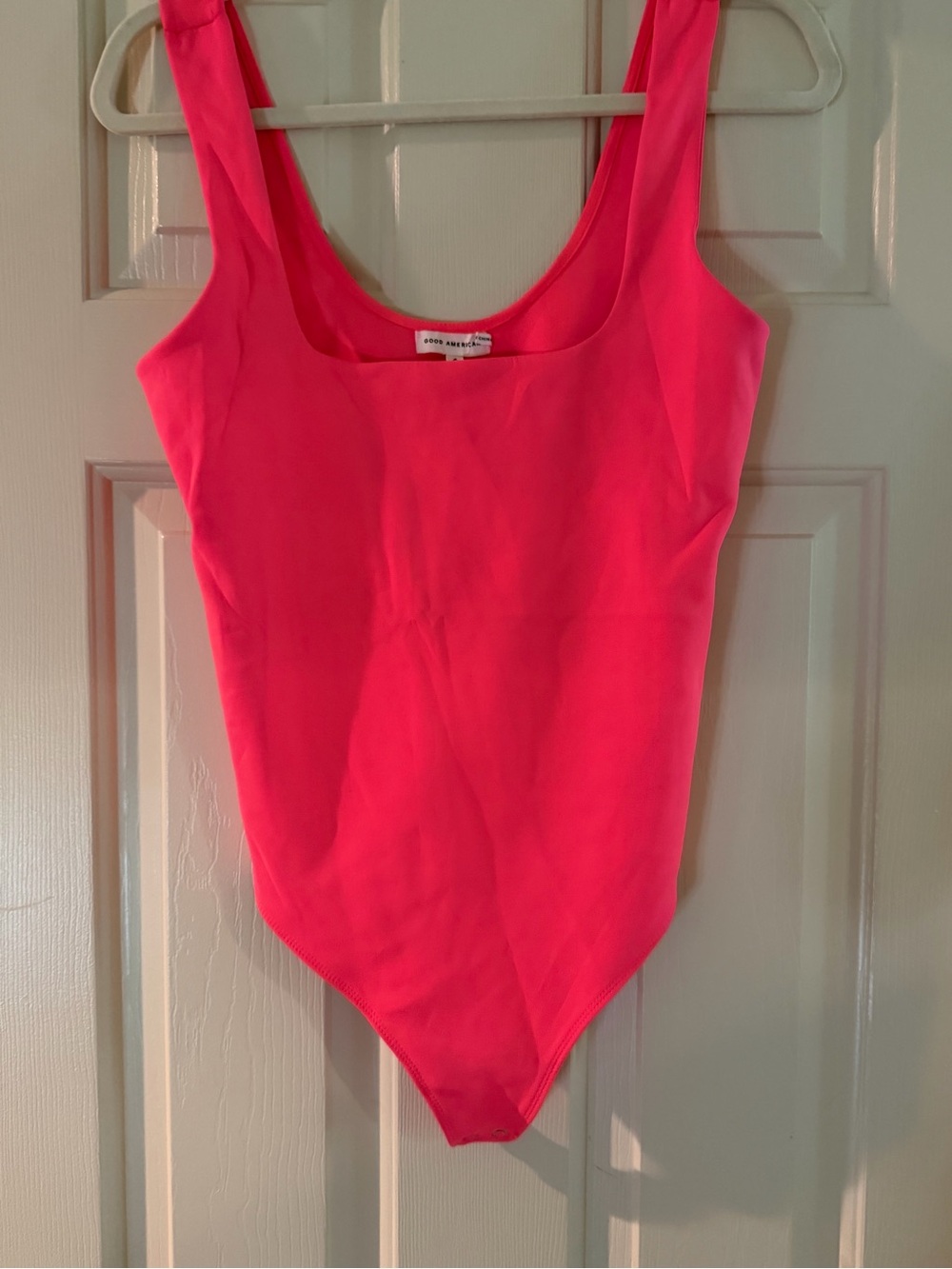 Good American Neon Pink Scoop Neck Bodysuit size large good american size 4
